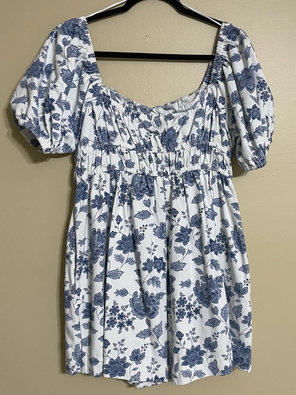 Peach Love denim floral twill romper blue white cotton size large - Picture 3 of 5